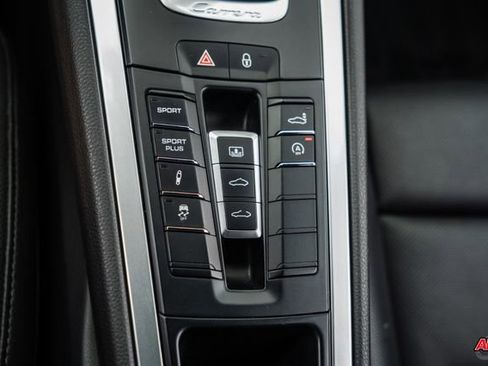 Used 2013 Porsche 911 Carrera RWD image 22