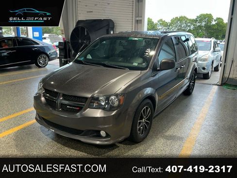 Used 2017 Dodge Grand Caravan GT FWD image 1