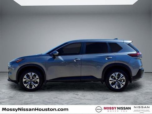 Certified 2023 Nissan Rogue SV FWD image 5