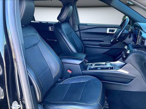 Used 2020 Ford Explorer Limited image 28