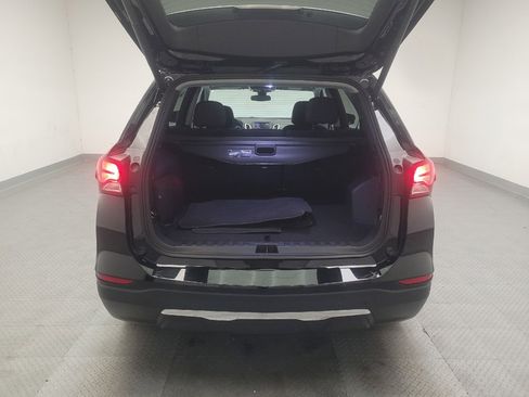 Used 2023 Chevrolet Equinox LT FWD image 29