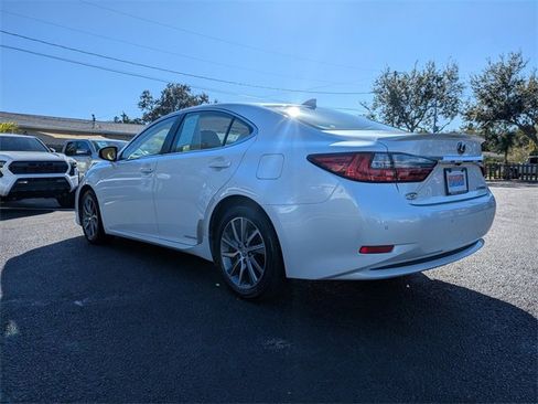 Used 2016 Lexus ES 300h image 6
