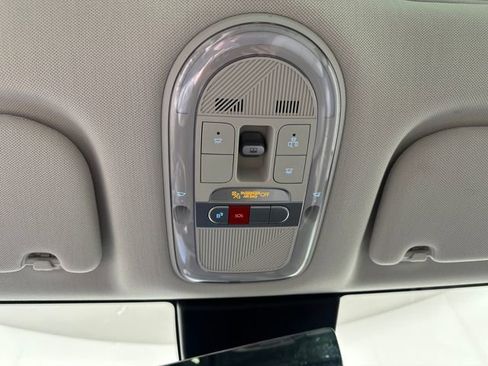 Used 2024 Hyundai Ioniq 5 Limited image 24