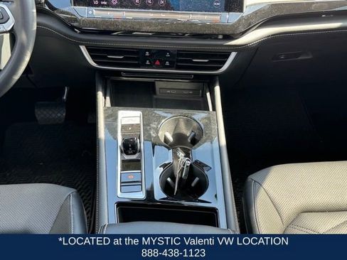 Certified 2024 Volkswagen Atlas SE w/ Panoramic Sunroof Package image 18