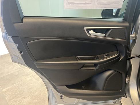 Used 2022 Ford Edge SEL w/ Convenience Package image 17