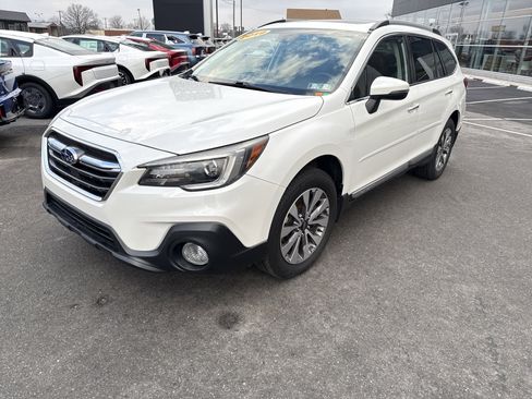Used 2019 Subaru Outback 2.5i Touring image 8