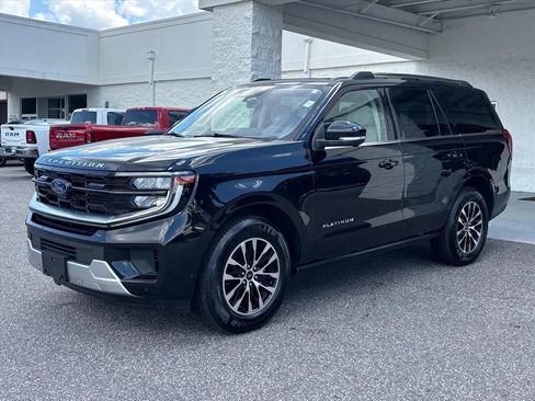 Used 2025 Ford Expedition Platinum AWD/4WD image 23
