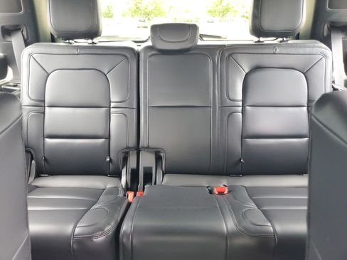 Used 2024 Lincoln Navigator Reserve AWD/4WD image 20
