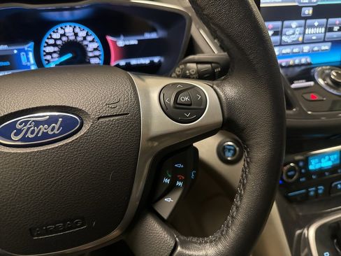 Used 2015 Ford C-MAX Energi SEL w/ Equipment Group 302A image 26