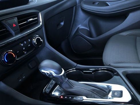 Used 2025 Buick Encore GX Preferred image 29