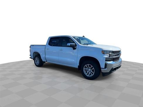Used 2021 Chevrolet Silverado 1500 LT image 2