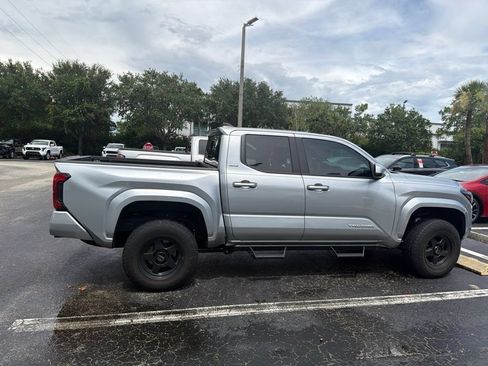 Used 2024 Toyota Tacoma SR5 AWD/4WD image 2