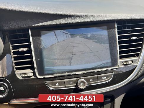 Used 2021 Buick Encore Preferred FWD image 21