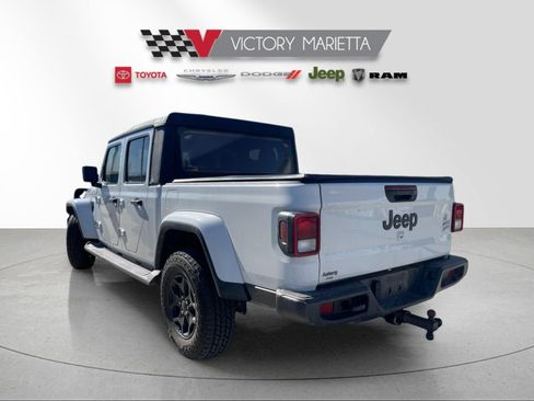 Used 2021 Jeep Gladiator Sport image 3