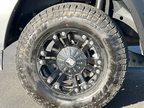 Used 2024 RAM 3500 Big Horn w/ Sport Appearance Package image 28