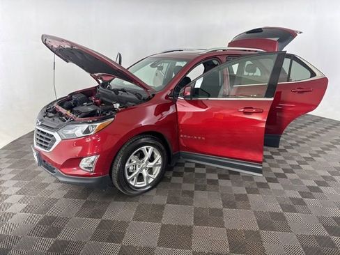 Used 2020 Chevrolet Equinox LT FWD image 12