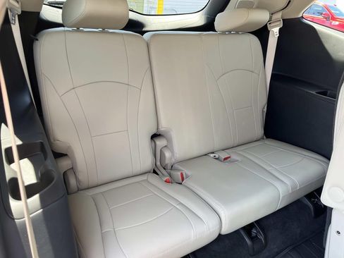 Used 2020 Buick Enclave Premium w/ Trailering Package, 5000 lbs. AWD/4WD image 21