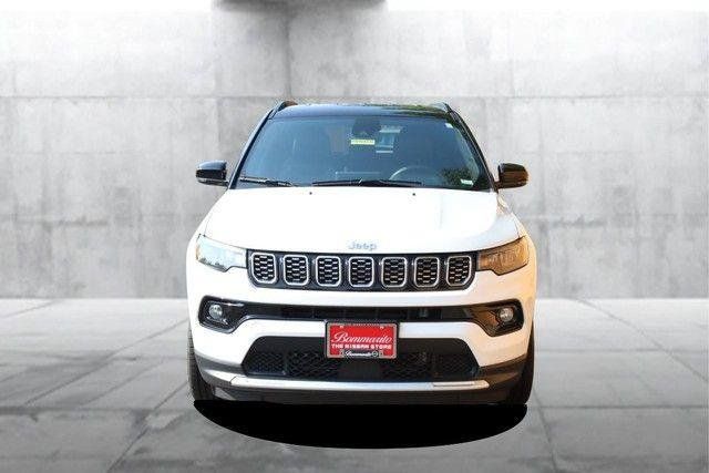Used 2025 Jeep Compass Limited AWD/4WD image 4
