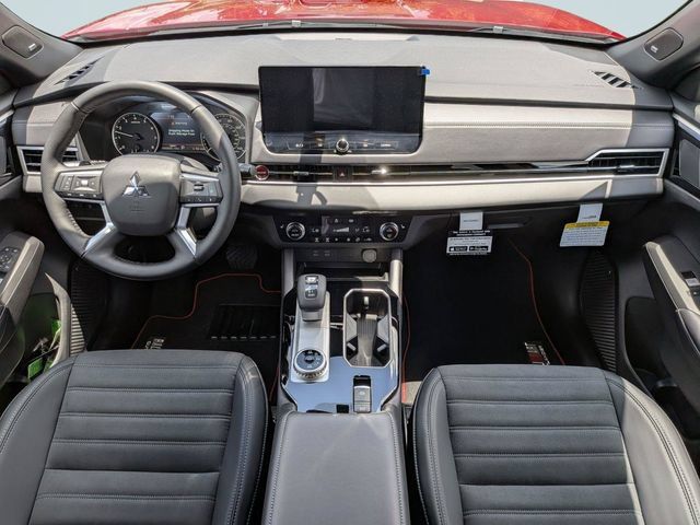 New 2026 Mitsubishi Outlander AWD image 13