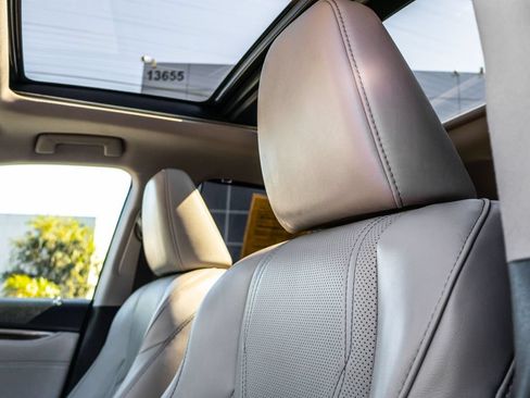Used 2017 Lexus RX 350 FWD w/ Luxury Package image 19