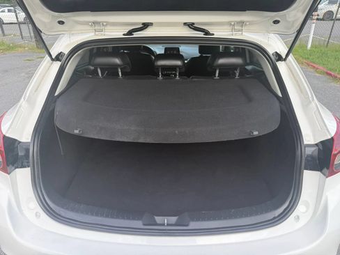 Used 2017 MAZDA MAZDA3 Touring FWD image 32