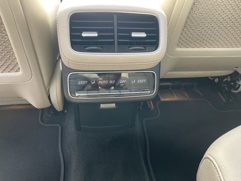 Certified 2025 Mercedes-Benz GLS 450 4MATIC image 42