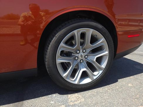 Used 2020 Dodge Challenger R/T image 8