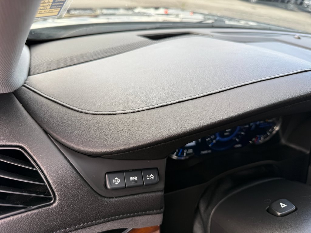 Used 2019 Cadillac Escalade ESV Luxury AWD/4WD image 22