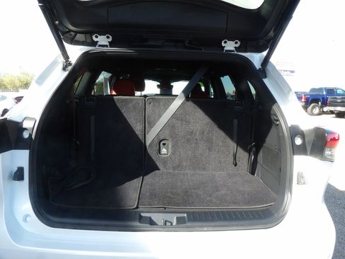 Used 2022 Toyota Highlander XSE image 10