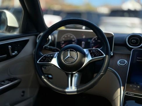 Used 2023 Mercedes-Benz C 300 4MATIC Sedan image 17