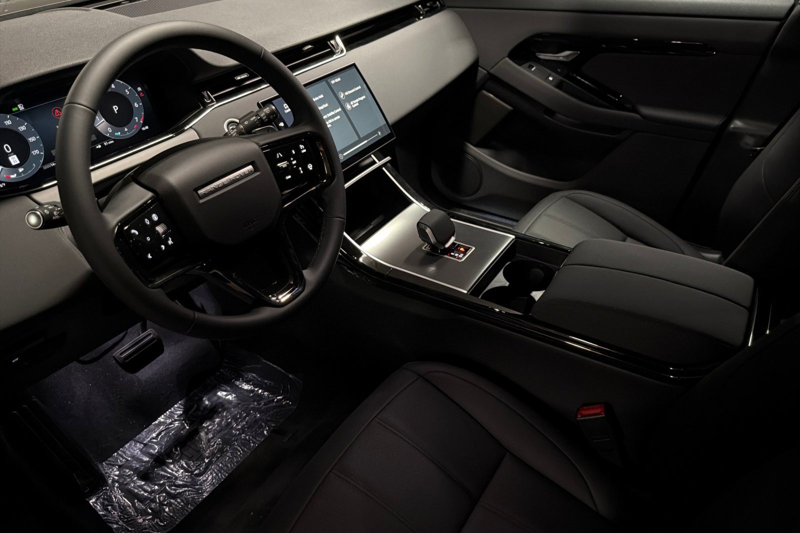 New 2026 Land Rover Range Rover Evoque S AWD/4WD image 4