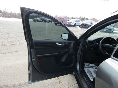 Used 2023 Ford Escape ST-Line Select w/ Tech Pack #2 image 17