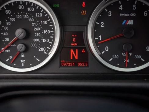 Used 2011 BMW M3 Coupe RWD image 16