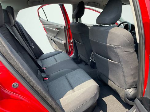 Used 2025 Toyota Camry LE w/ Convenience Package FWD image 16