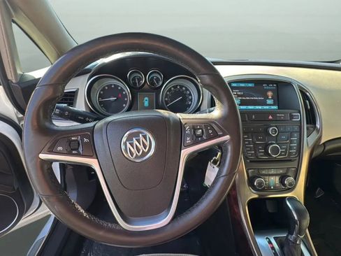 Used 2013 Buick Verano FWD image 21