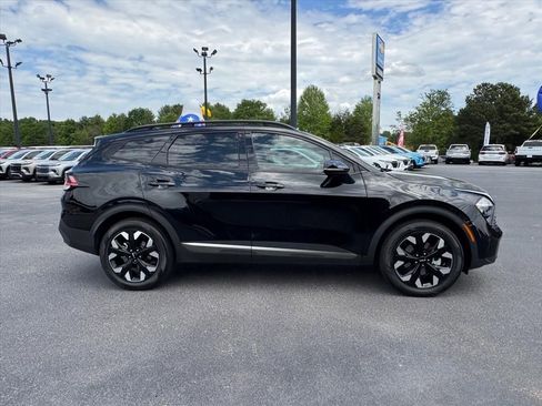 Used 2023 Kia Sportage X-Line w/ X-Line Premium Package AWD/4WD image 2