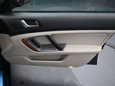 Used 2005 Subaru Legacy 2.5GT Limited image 33