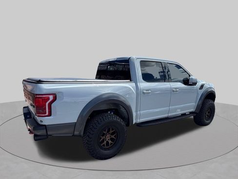 Used 2017 Ford F150 Raptor w/ Equipment Group 802A Luxury AWD/4WD image 11