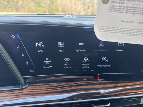 Certified 2024 Cadillac Escalade ESV Premium Luxury w/ Performance Package image 28