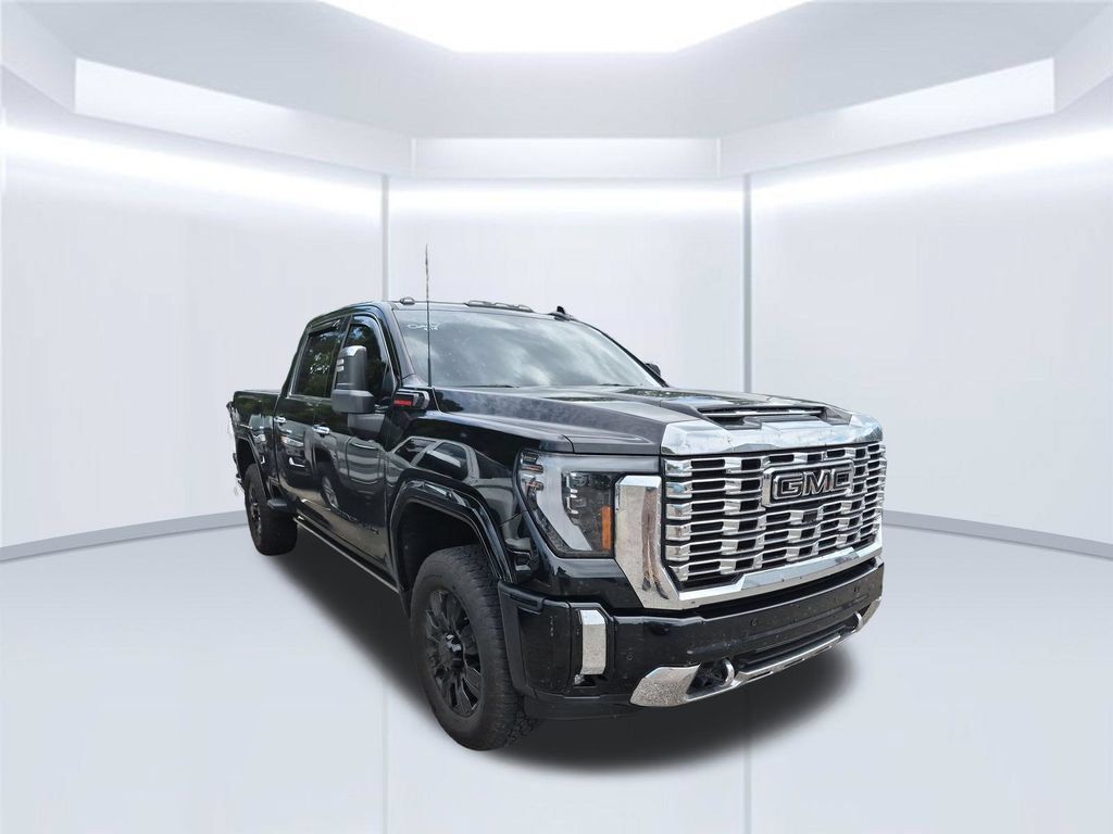 Used 2024 GMC Sierra 3500 Denali w/ Denali Reserve Package AWD/4WD image 3