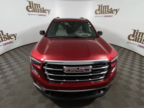 Used 2024 GMC Acadia Elevation w/ Trailering Package image 3