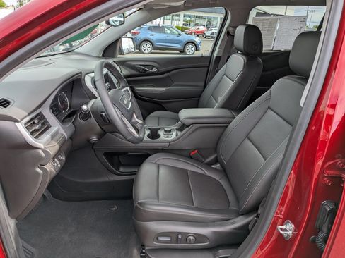 Used 2023 GMC Acadia SLT w/ Preferred Package AWD/4WD image 18