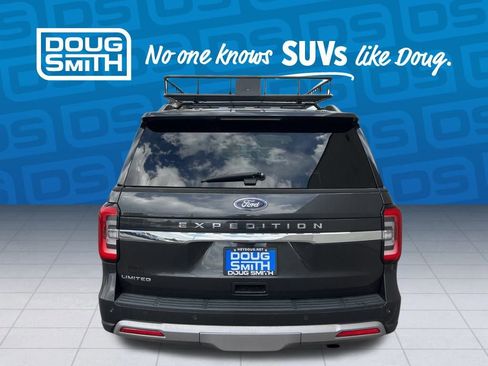 Used 2022 Ford Expedition Limited image 5
