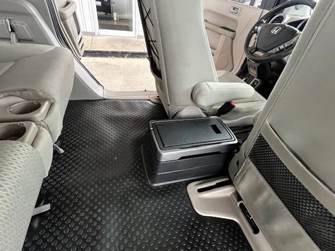 Used 2009 Honda Element EX image 12