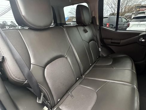 Used 2014 Nissan Xterra PRO-4X w/ Pro-4x Leather Package image 11