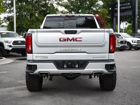 Used 2022 GMC Sierra 1500 Denali w/ Denali Reserve Package AWD/4WD image 9