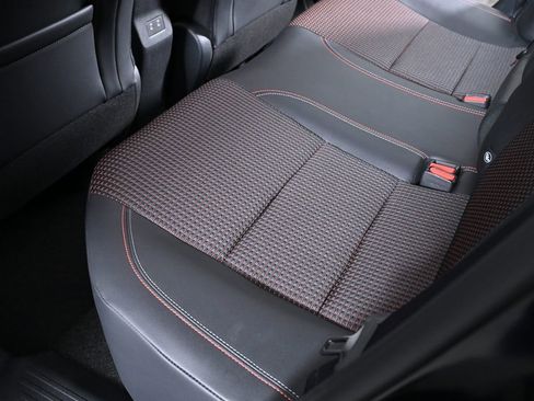 Certified 2025 Nissan Kicks SR image 31