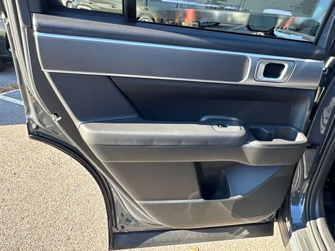 New 2026 Hyundai Santa Fe SE image 12