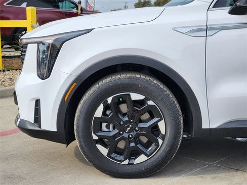 New 2026 Kia Sorento S image 5