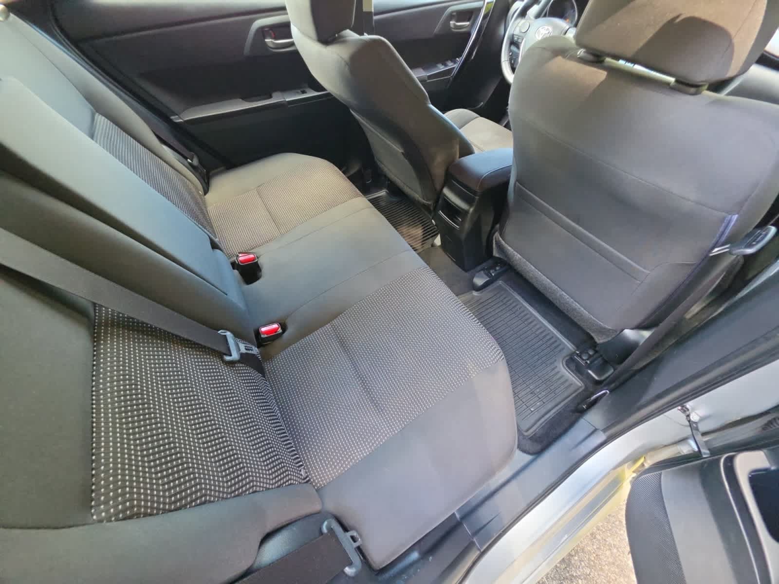 Used 2018 Toyota Corolla iM w/ All-Weather Mat Package FWD image 22